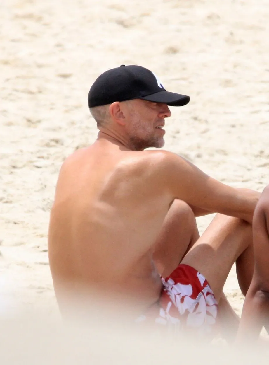 vincent cassel paparazzi