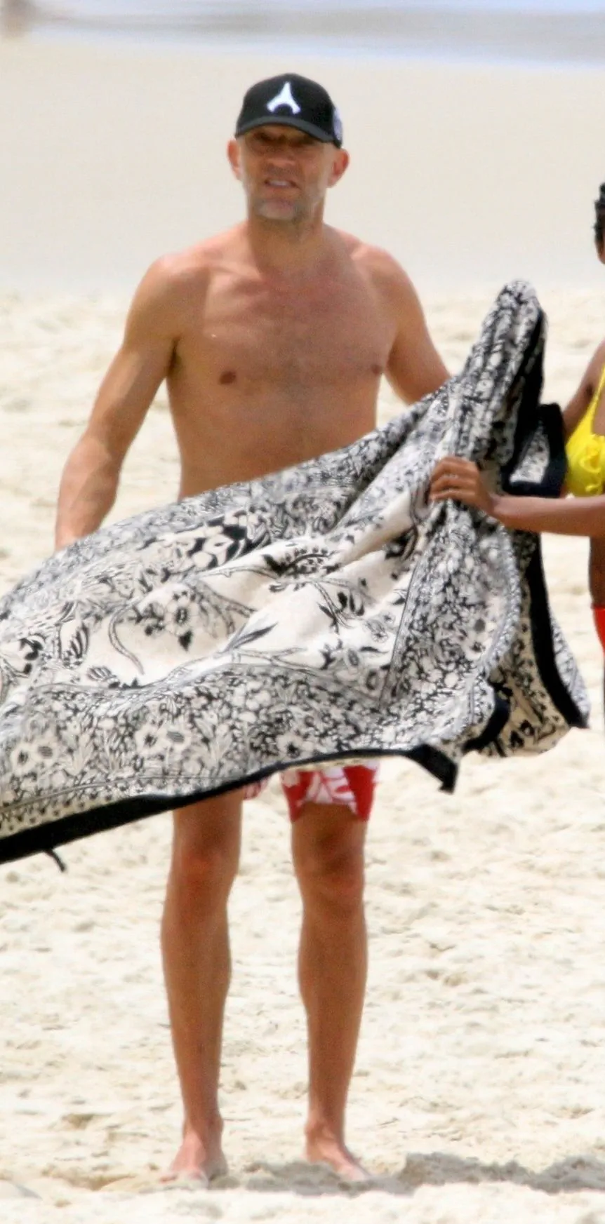 Kastilijos marškinėliai, vaizduojami Vincent Sense