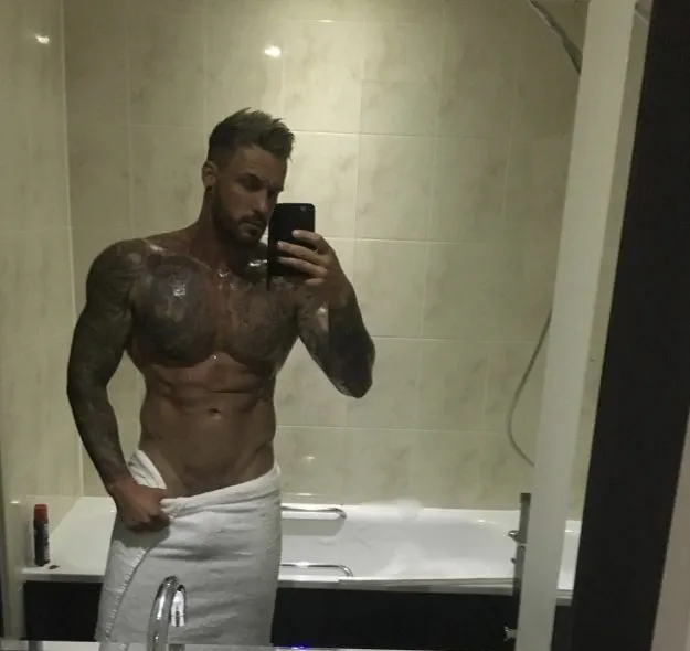 Warren Phillips nude