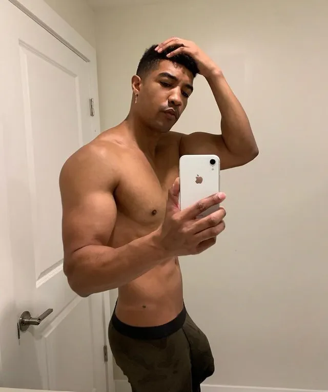 Wendell Lissimore nude