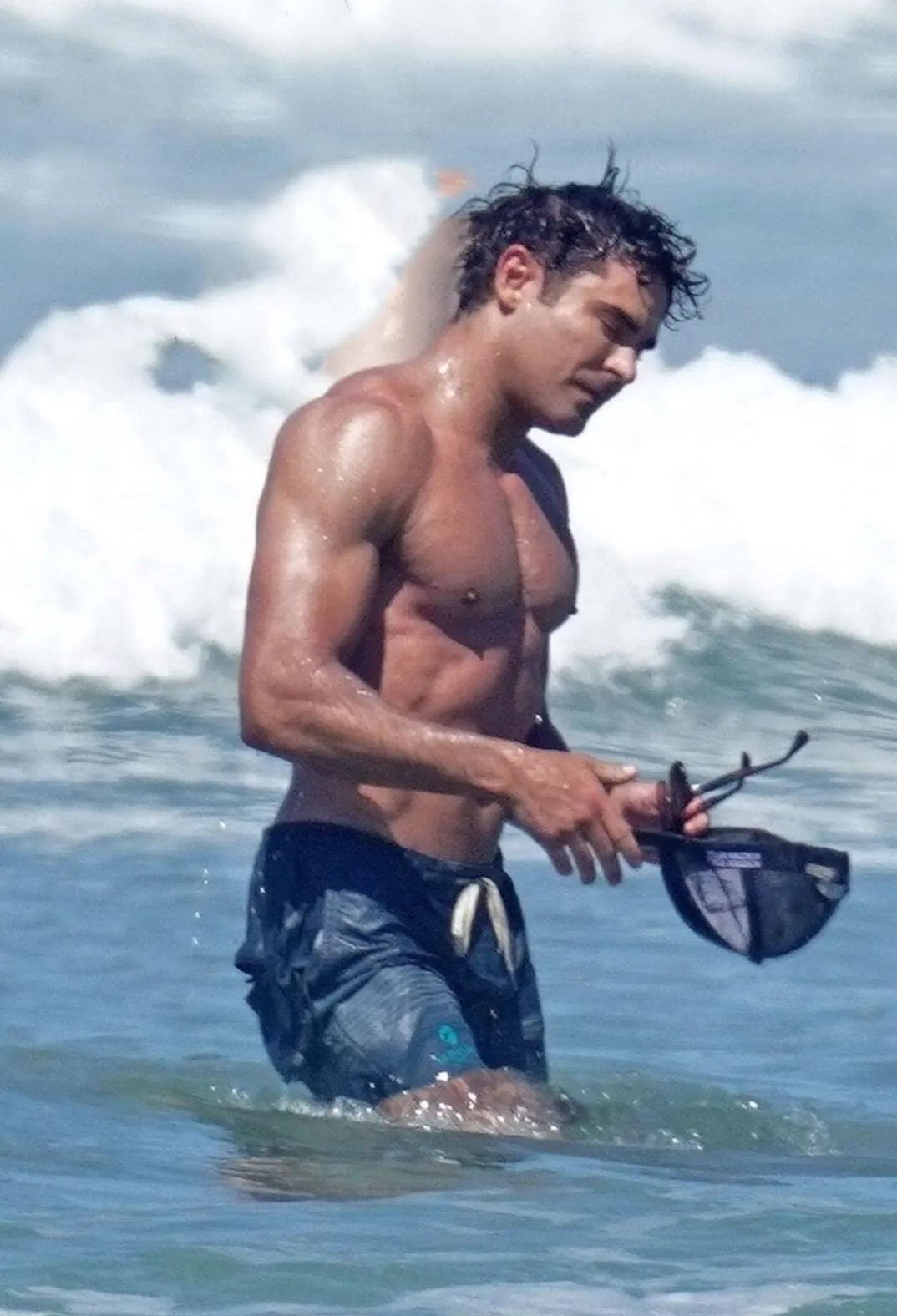 Zac Efron nude photos