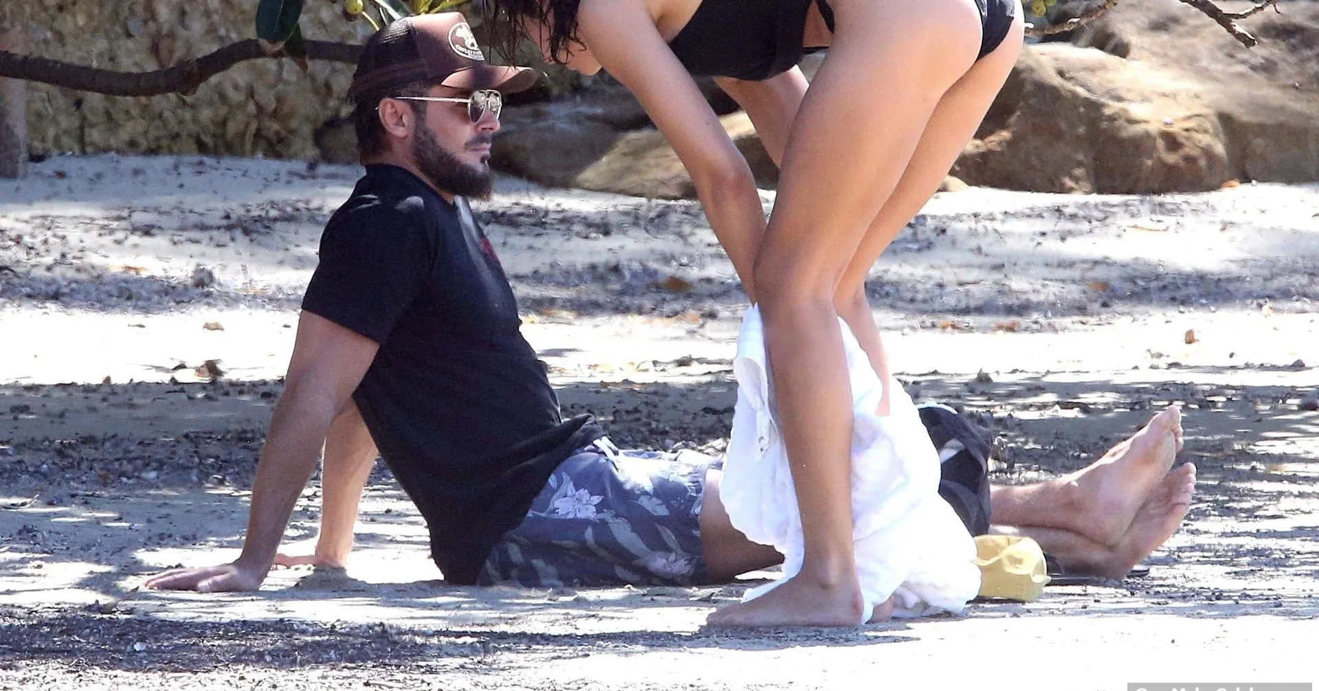 Zac Efron penis pics