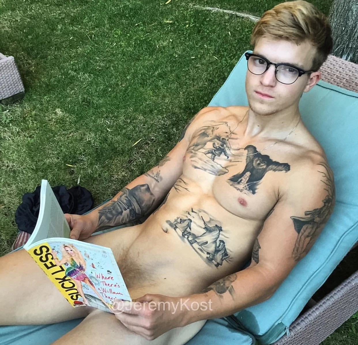 Gambar kami ditutup dan malam