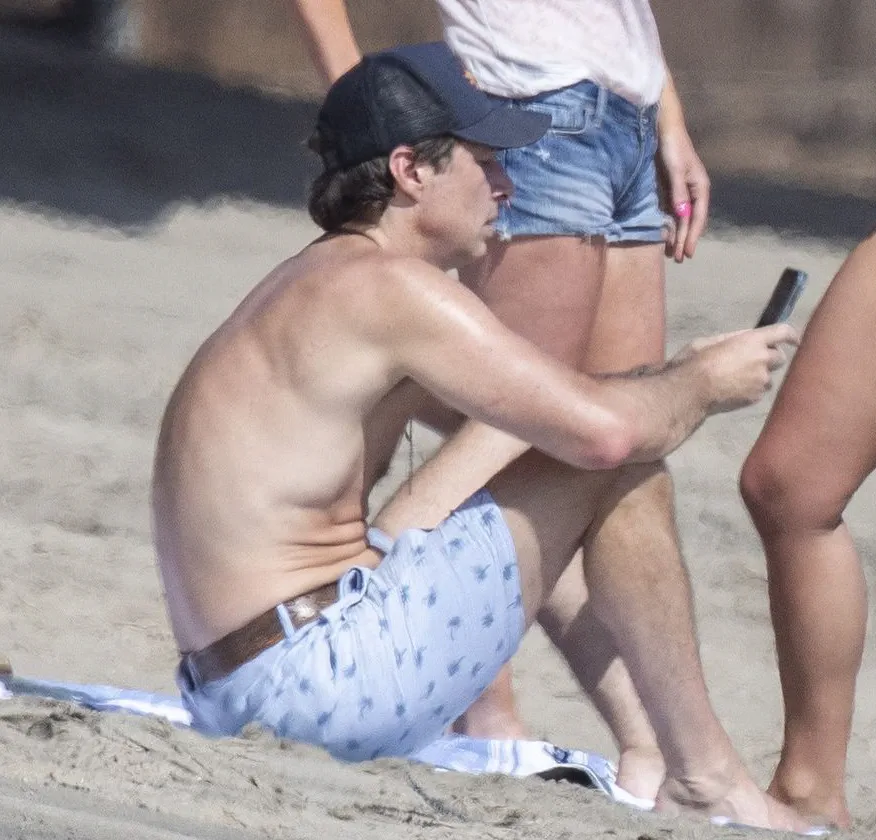 Zach Braff nude pics